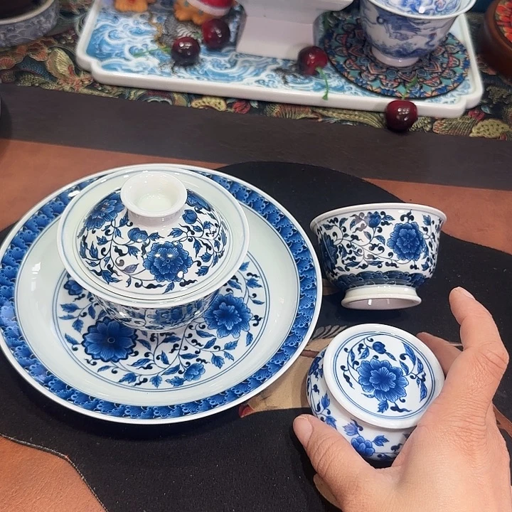 24794788578957906899900