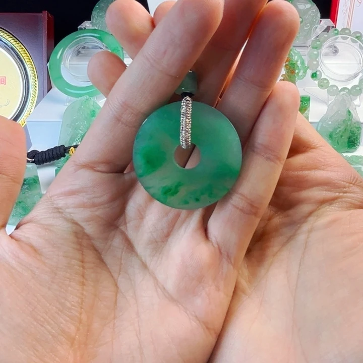 石英质玉吊坠(不含链)未镶嵌