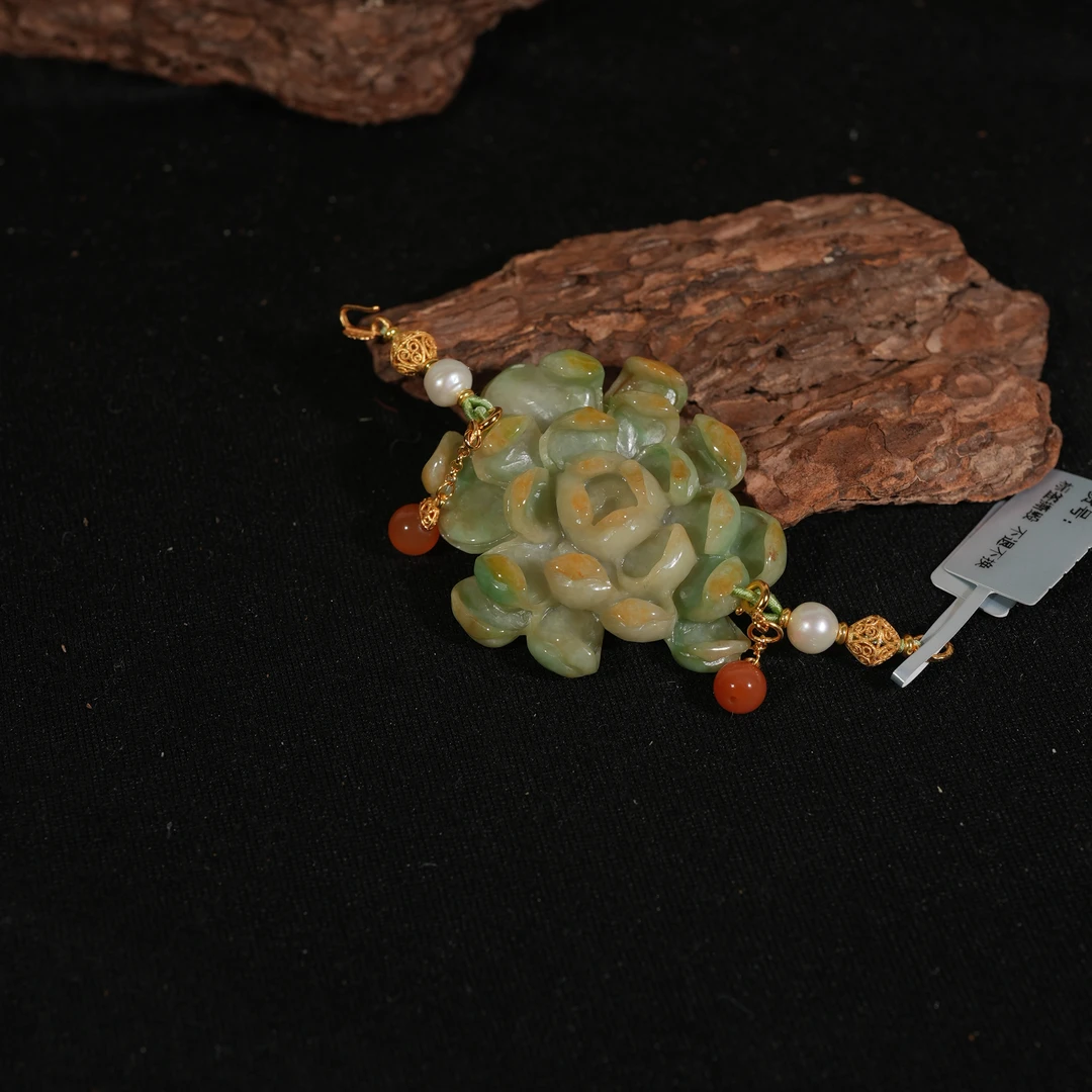 6.12香港王老板-翡翠吊坠kf102