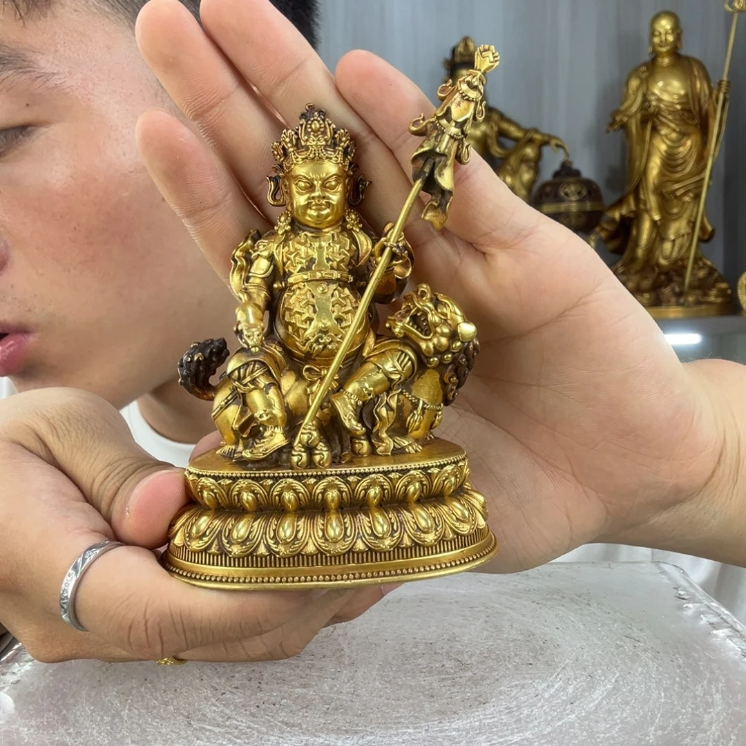 鱼***仓佛像的造型和造型都很