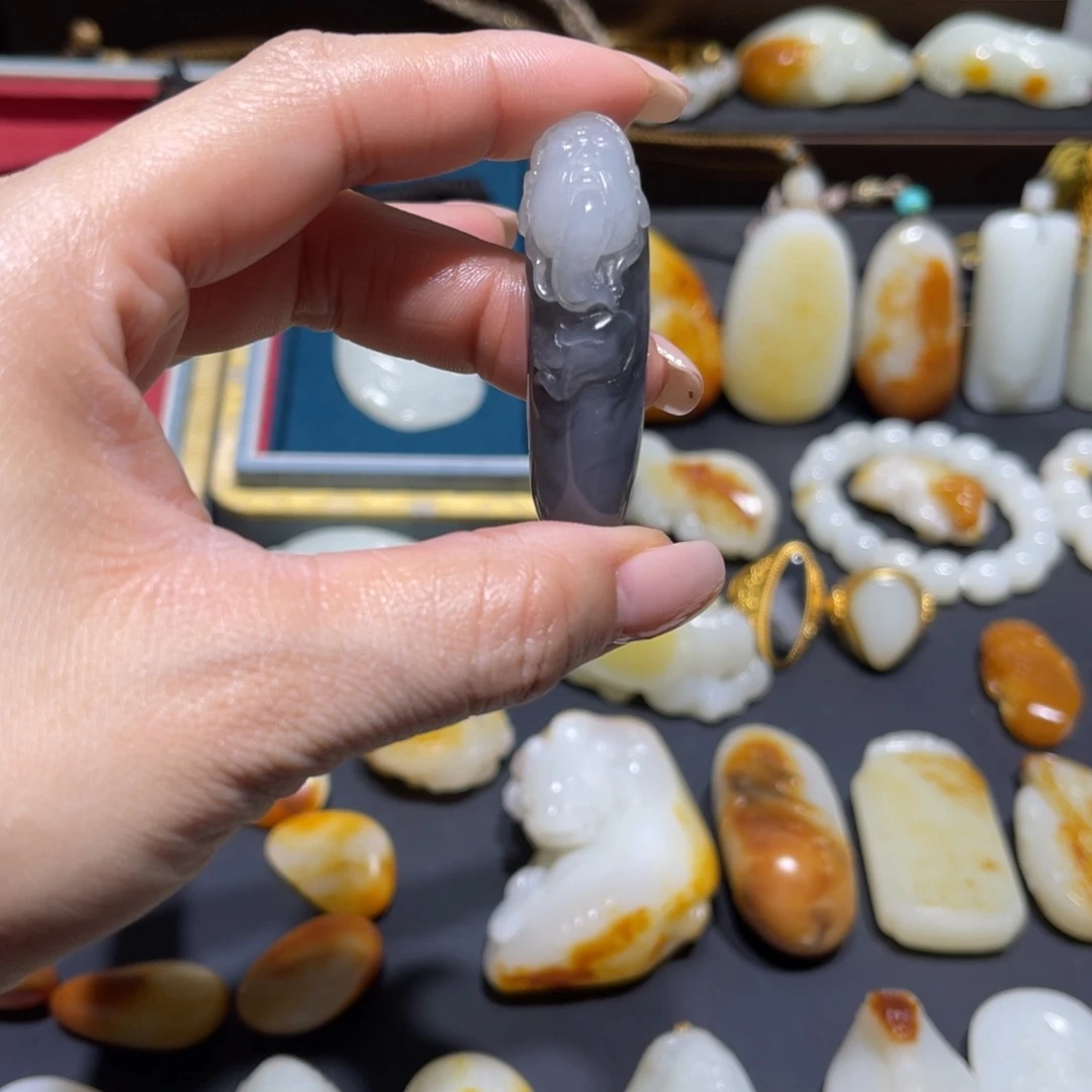 和田玉未镶嵌吊坠(不含链)