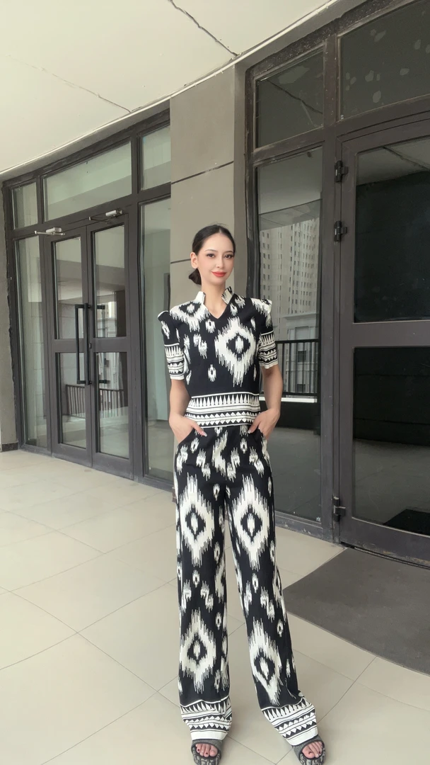 法式2025年通勤御姐风女款夏季大码衬衣高腰阔腿裤v领套装两件套