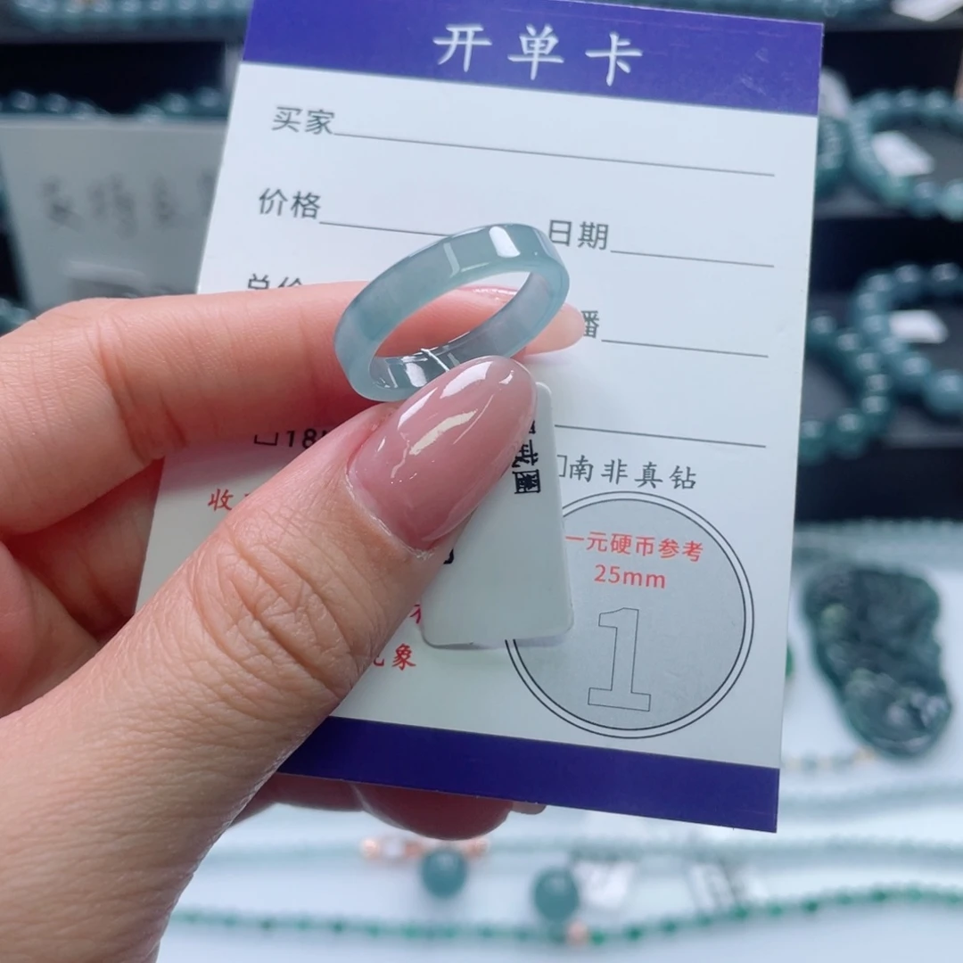 翡翠未镶嵌颈饰17圈