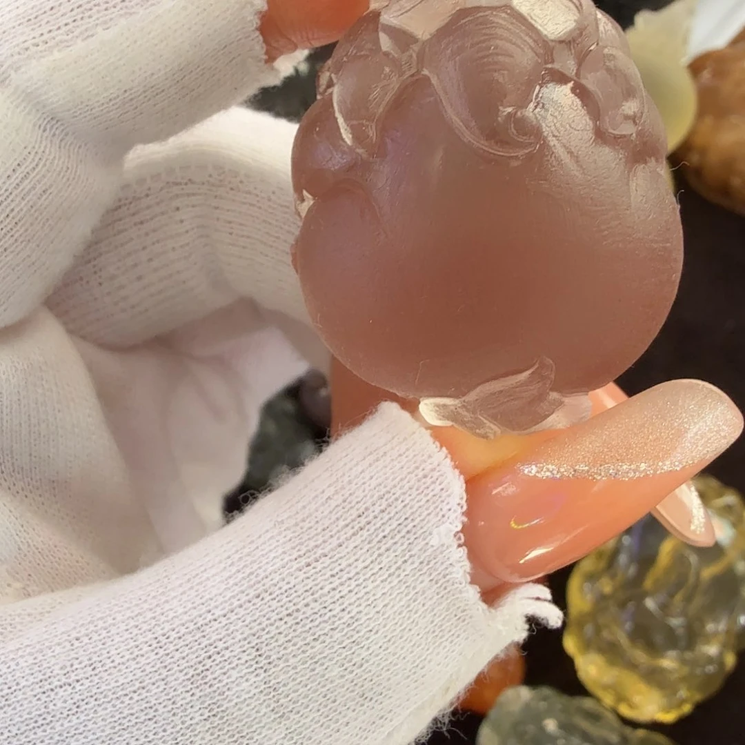 水晶摆件未镶嵌水晶?**莹
