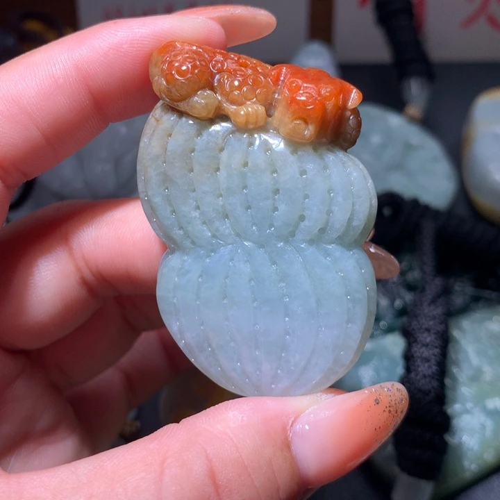 翡翠未镶嵌颈饰保真天然A货翡翠