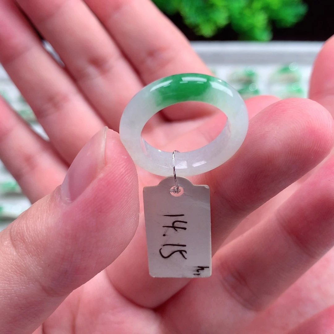 未镶嵌戒指翡翠天然