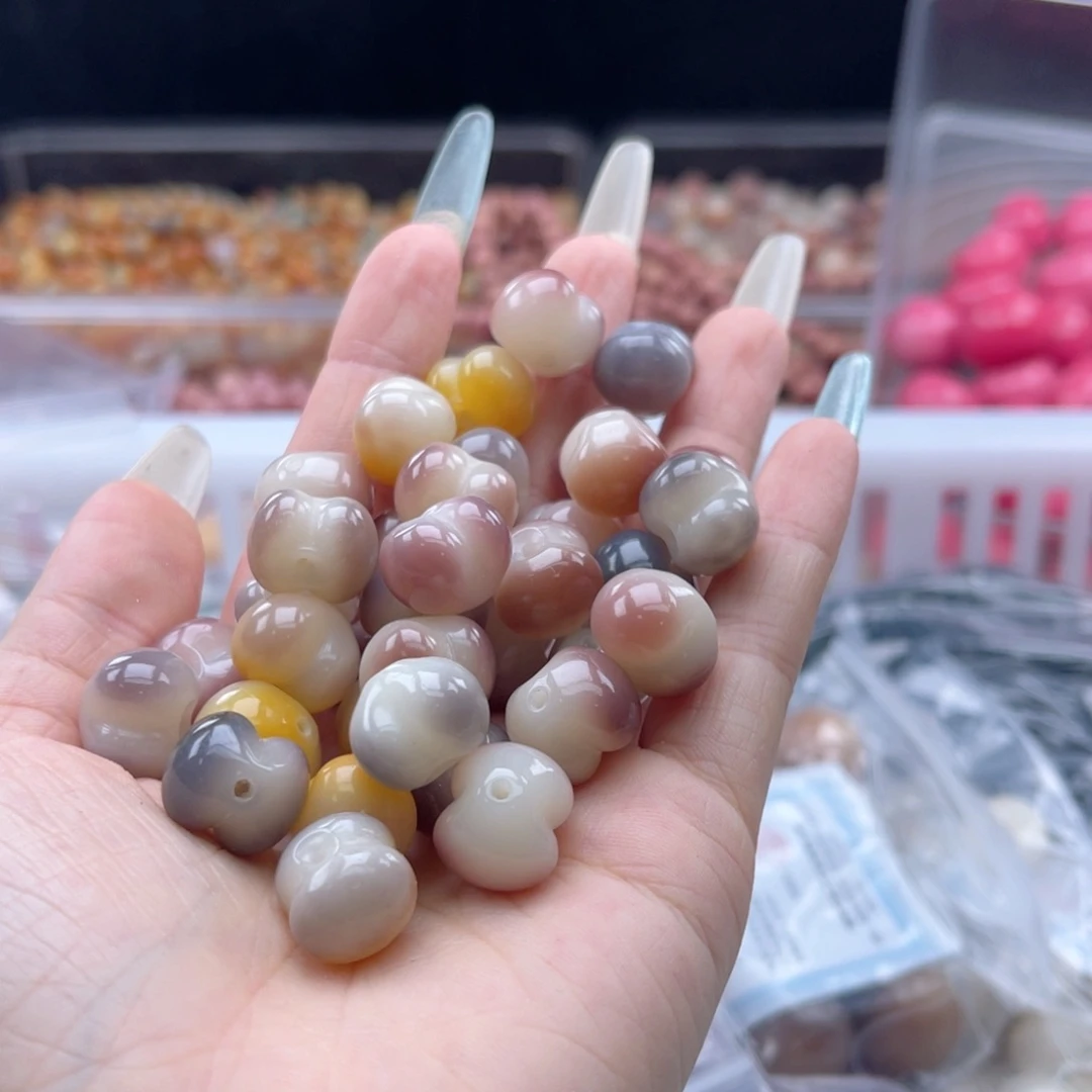 白玉菩提吊坠wc14mm/15颗光面屁桃