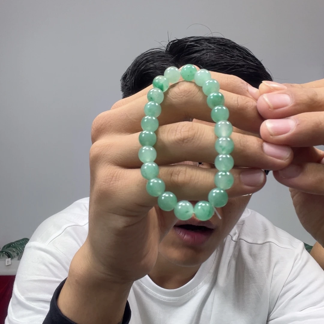 石英质玉（非洲翠）手链未镶嵌