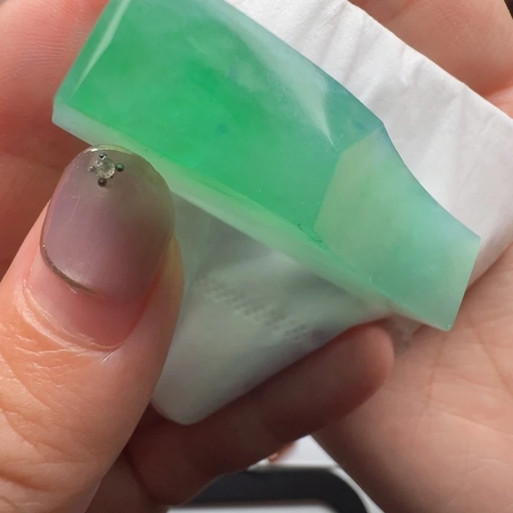 定制翡翠未镶嵌不包工