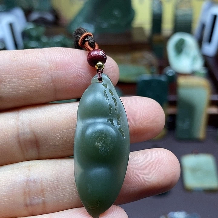 岫岩老玉（透闪石质玉）未镶嵌挂件