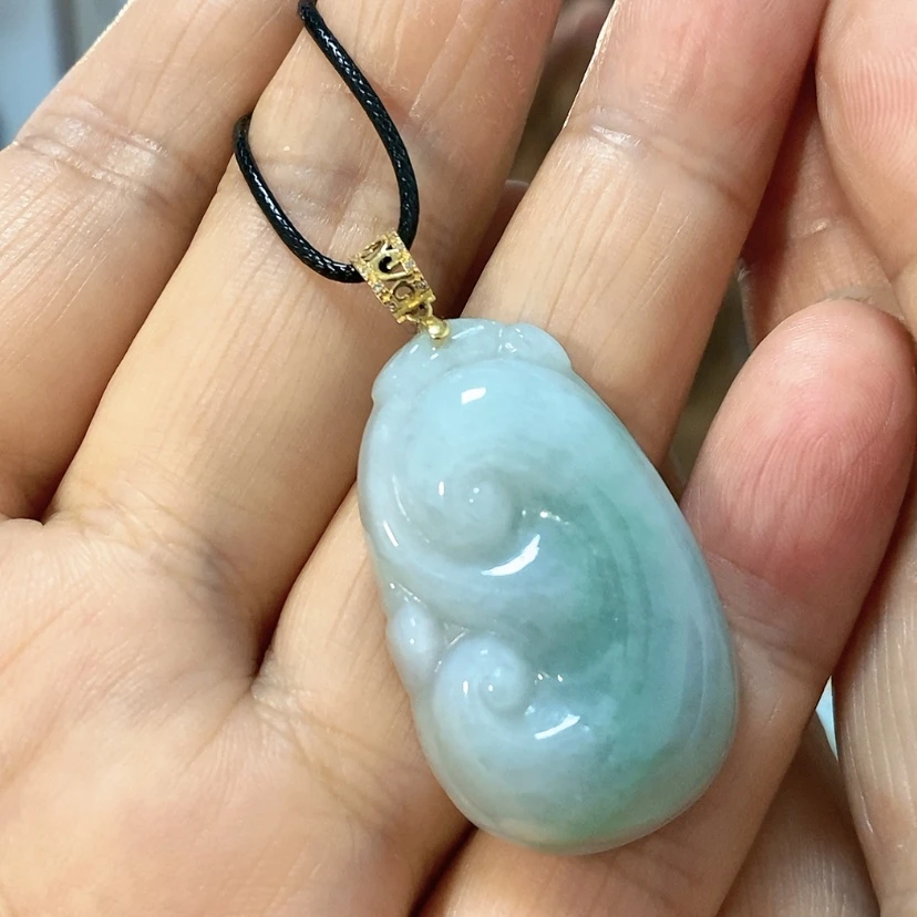 【闪购商品】翡翠18K金镶嵌颈饰