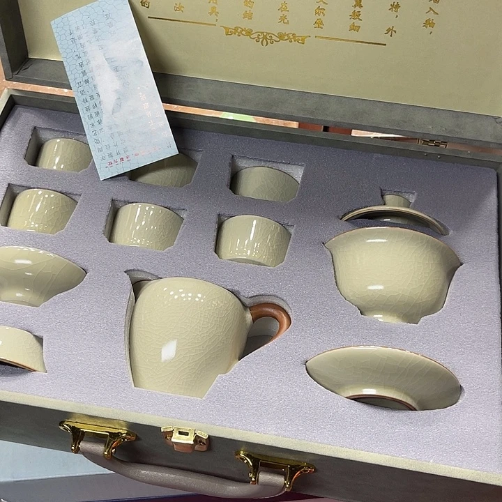 孤品茶具套装等。