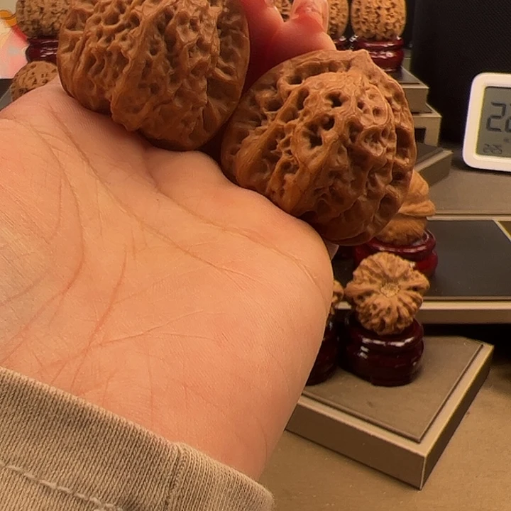 文玩核桃把件39 佛 肚 n-010