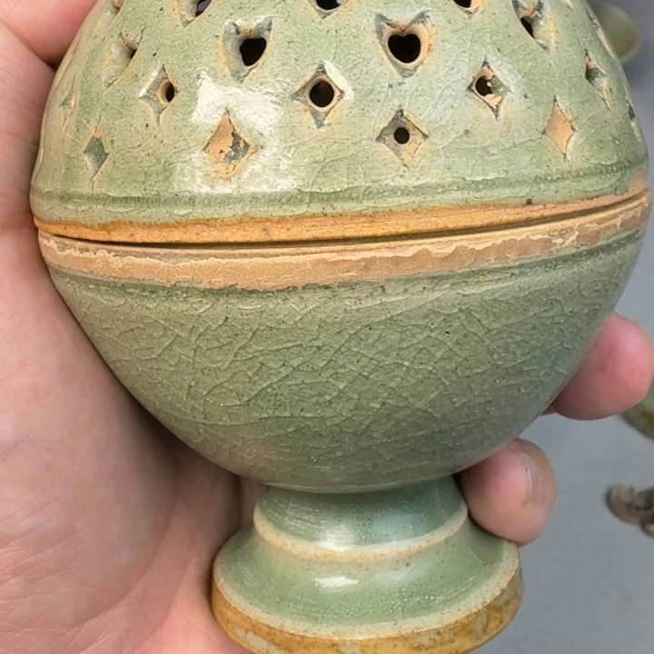 摆件中*鸿陶瓷。