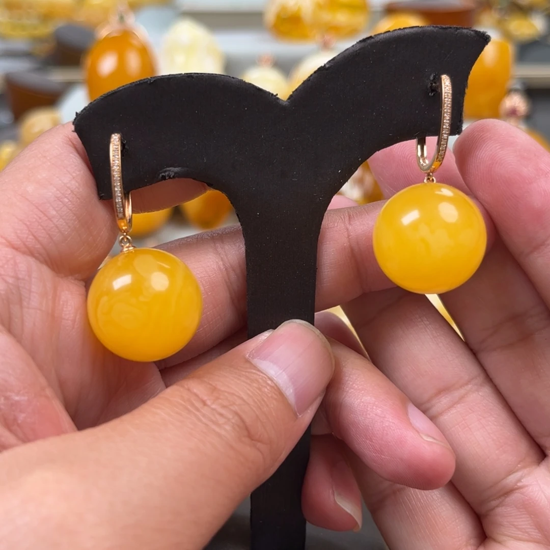 蜜蜡18K金镶嵌珠宝奇石