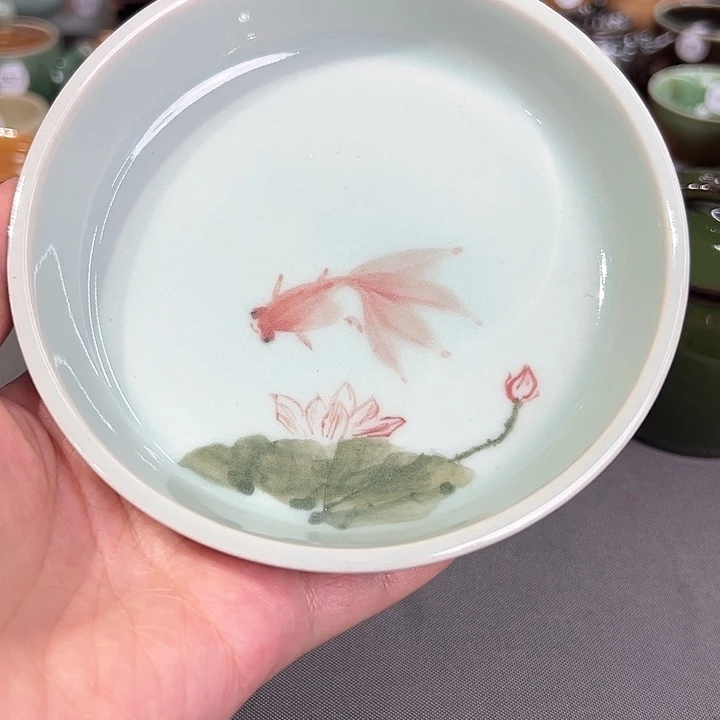 龙泉敬悦青瓷品茗杯微瑕