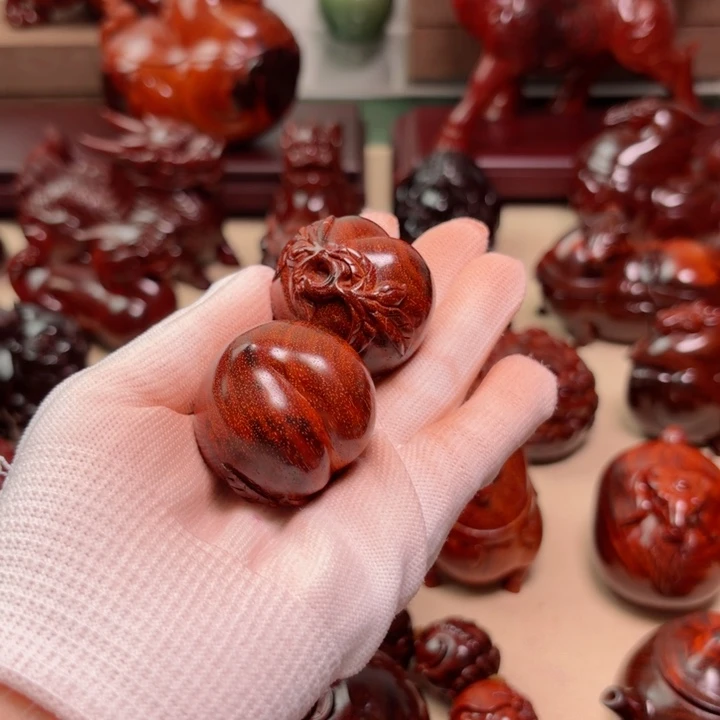 一***秋檀香紫檀（小叶紫檀）