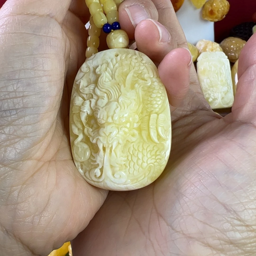 未镶嵌吊坠(赠链)蜜蜡一**妈