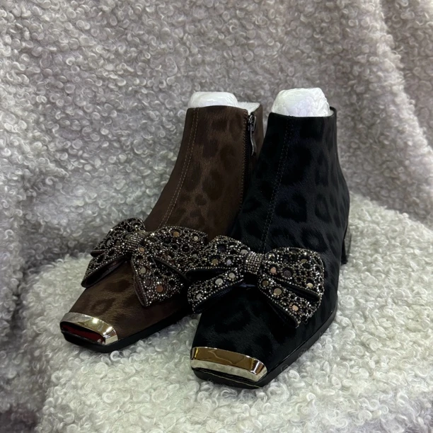 2025女士新款低跟真皮鞋