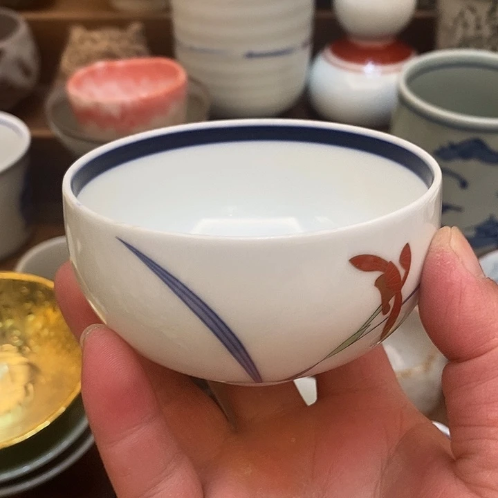 中古物品默认微瑕，谨慎参拍，满18包邮！