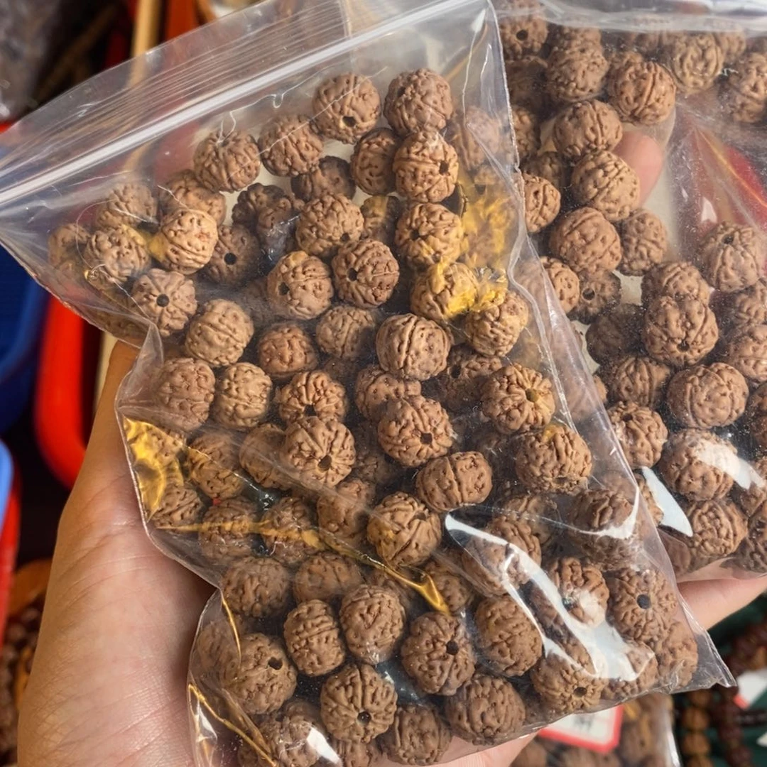 柏香籽/百香籽吊坠树王馓子一包随机发