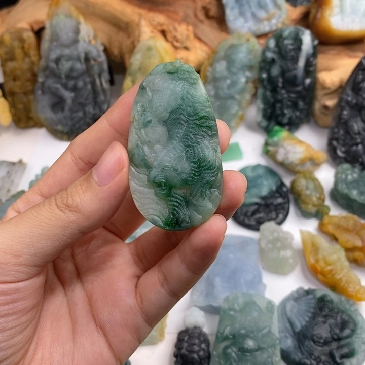 定制翡翠未镶嵌翡翠