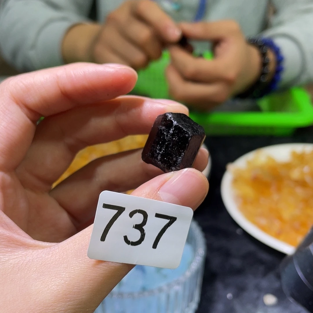 珠宝半成品未镶嵌水晶