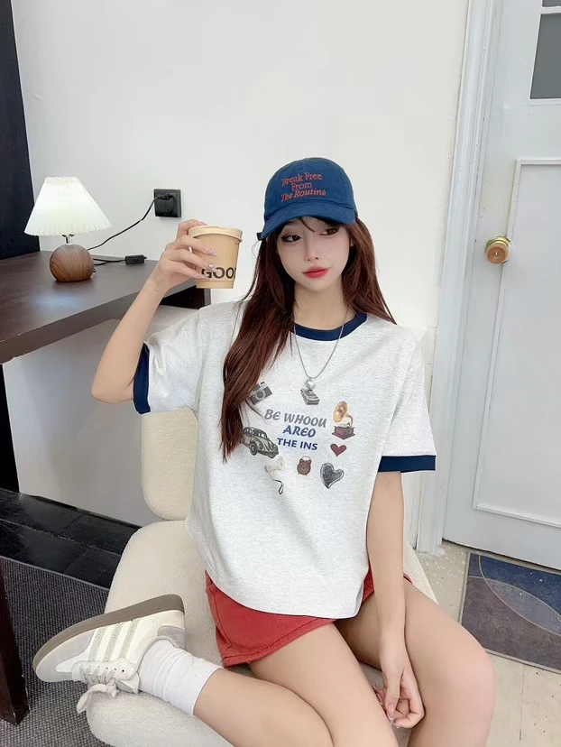 宽松型印花短袖圆领拼接常规T恤通勤甜酷卡通动漫常规款