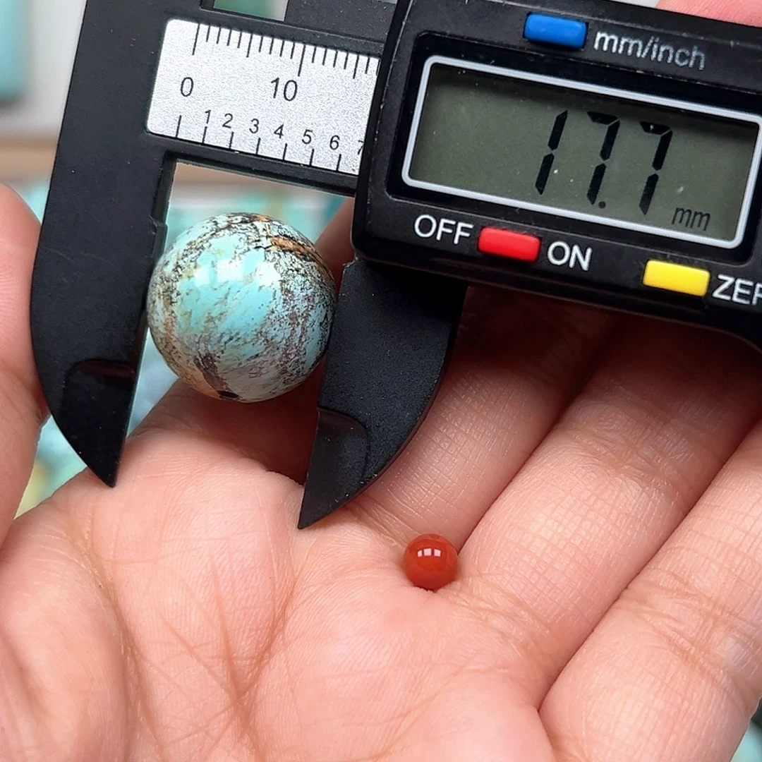 南红玛瑙未镶嵌珠宝奇石