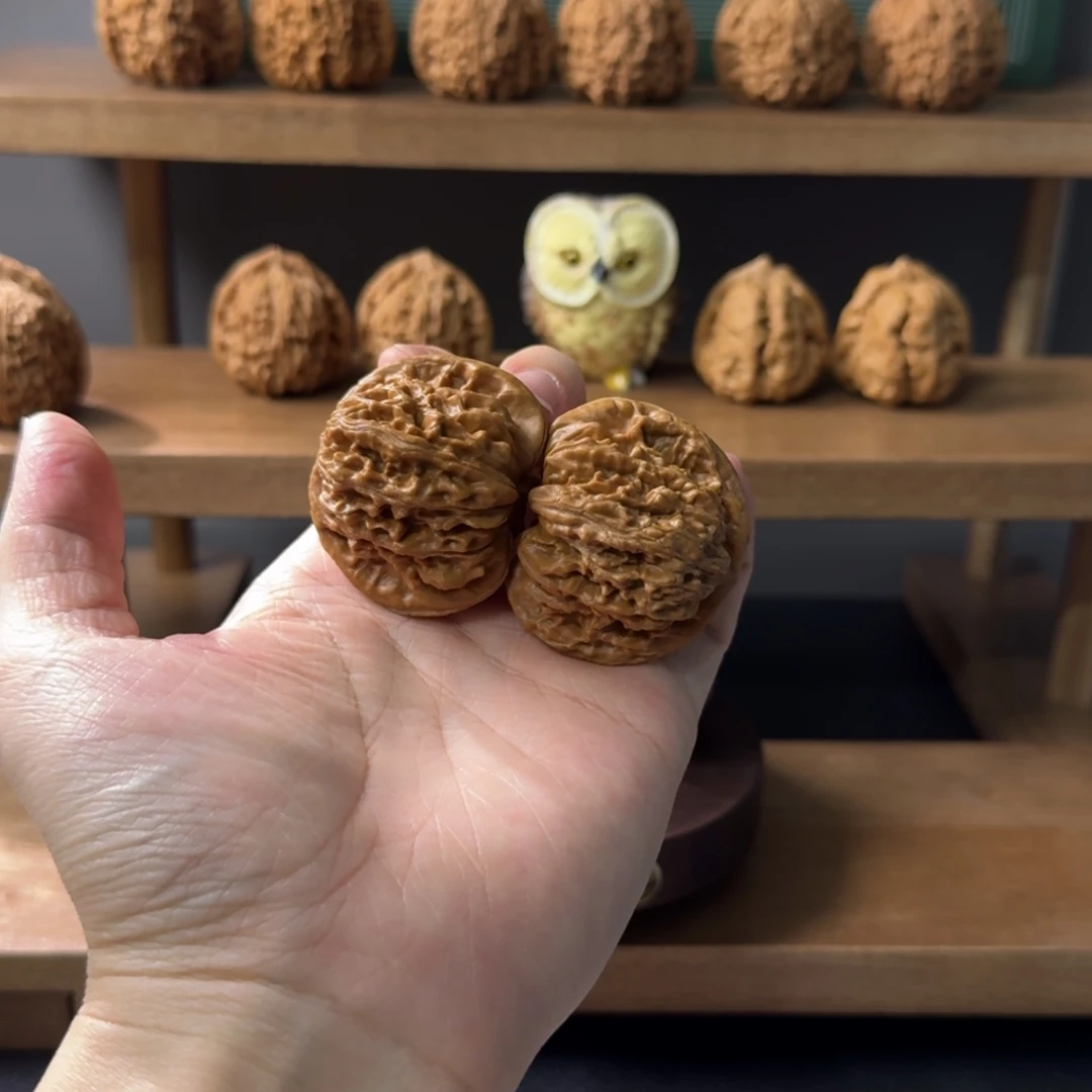 文玩核桃吊坠四座楼核桃