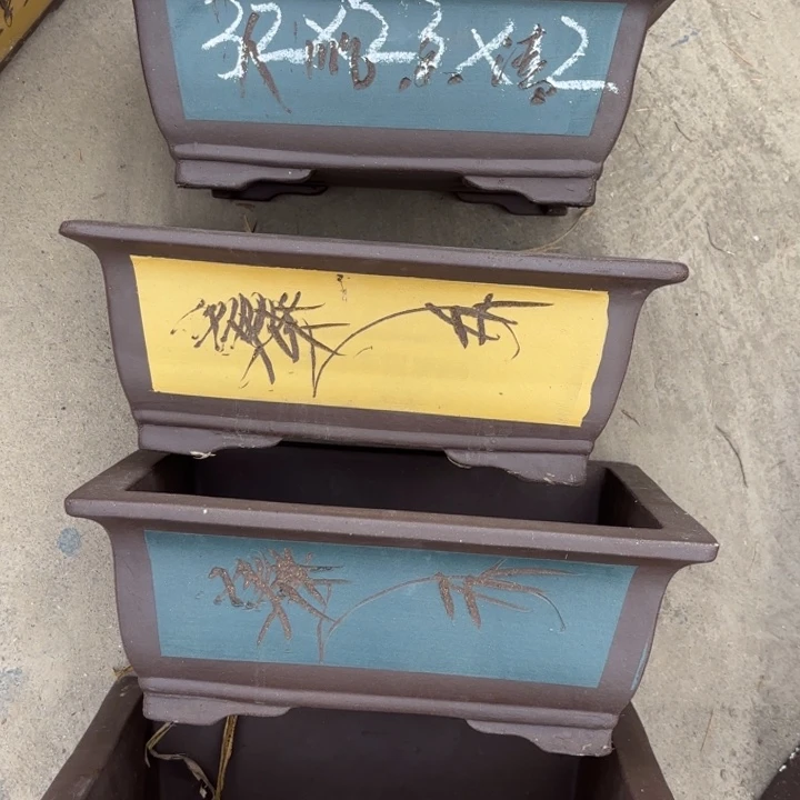 紫砂花盆100-4。
