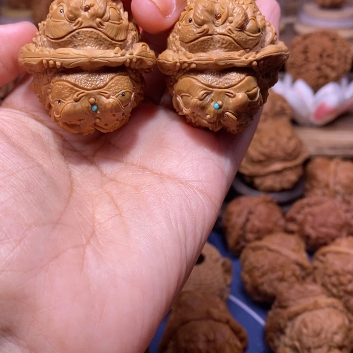 【闪购商品】手串/手链核桃镶嵌金蟾