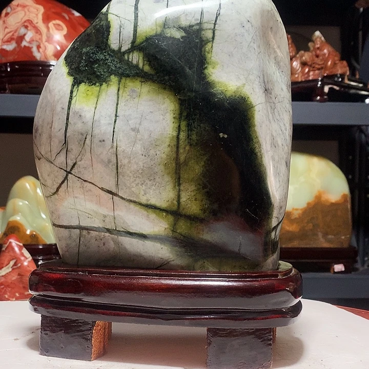 石材高32厘米宽22厘米