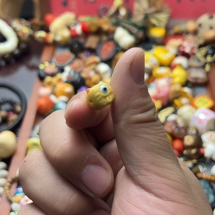 非金属金膏玉大眼怪