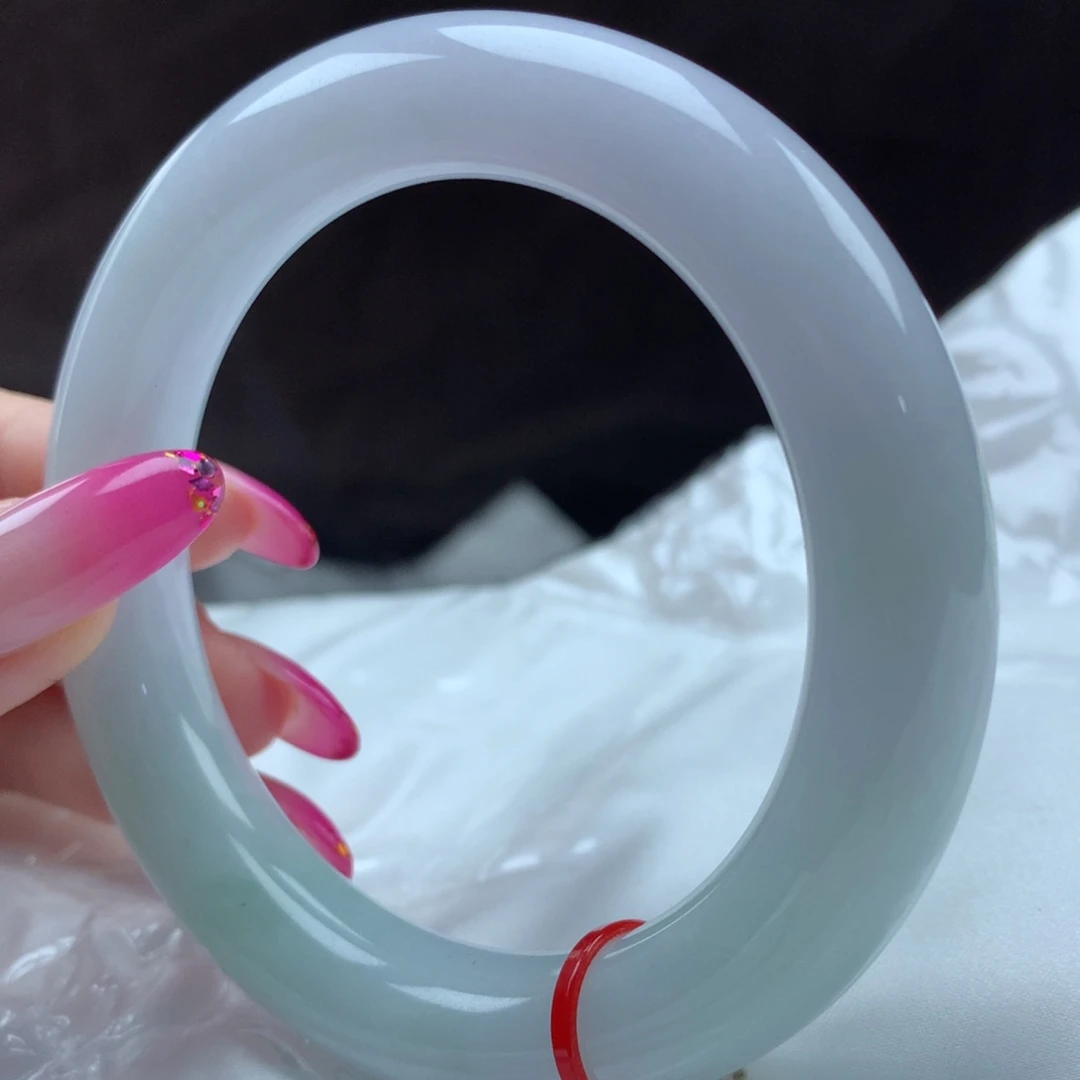 未镶嵌手镯（圆镯）翡翠23324，