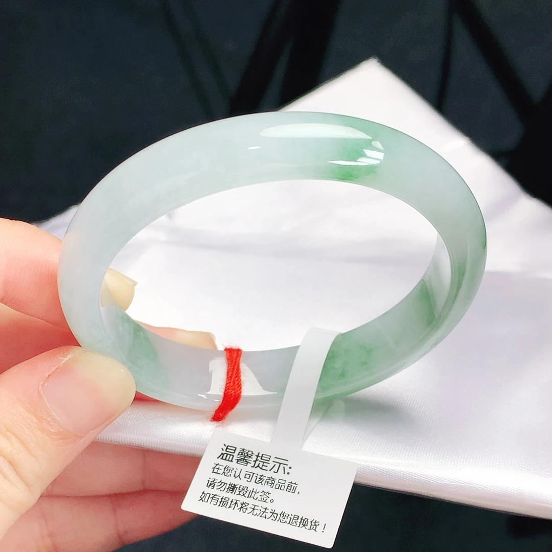 未镶嵌手镯（贵妃镯）翡翠53贵妃