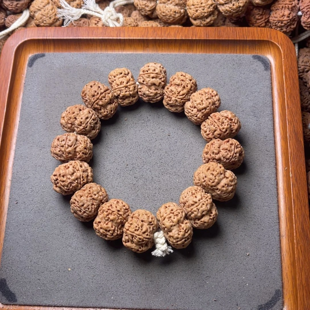 菩提籽类2号金刚菩提梅花夹板23