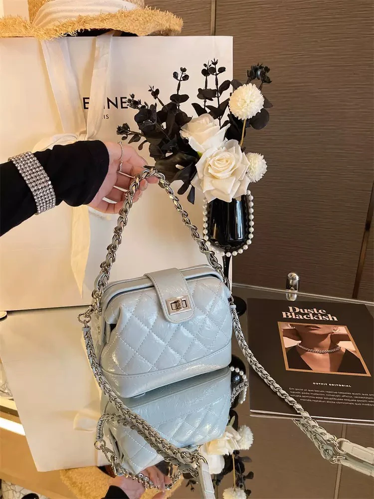 小包包单肩包斜挎包春季新款小香风蓝色时尚女士百搭真皮女包菱格