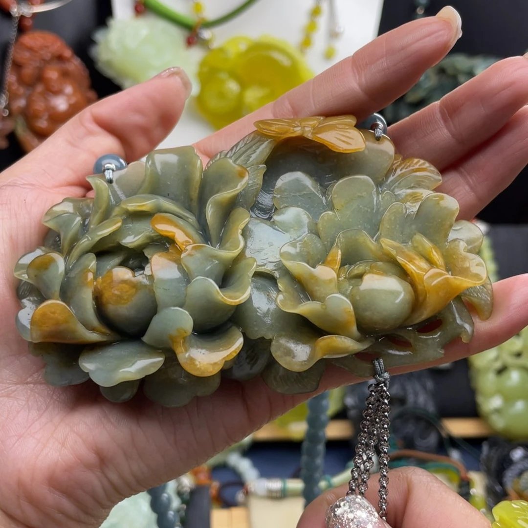 蛇纹石玉未镶嵌颈饰