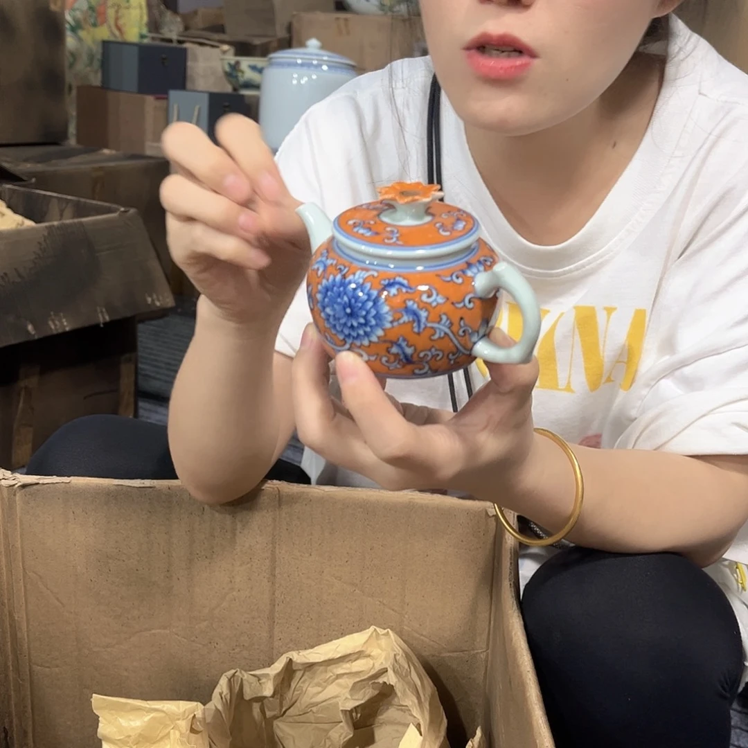 摆件////景德镇陶瓷器。绿