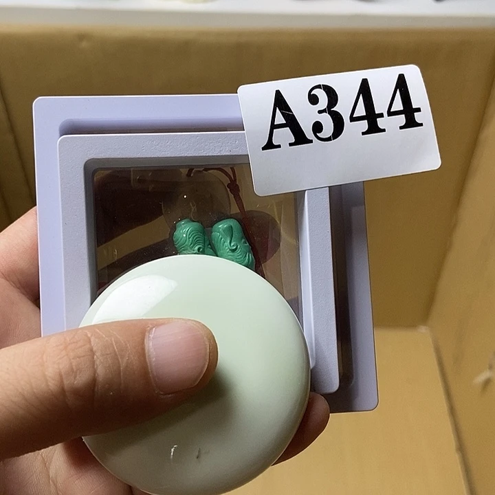 琉璃手工艺品不*草