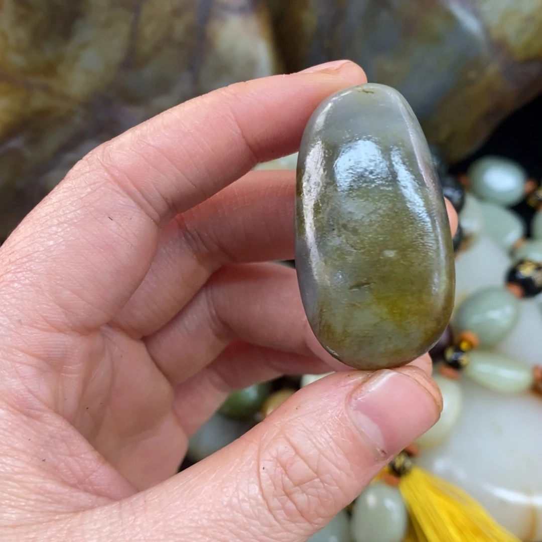 未镶嵌和田玉（糖玉）挂件