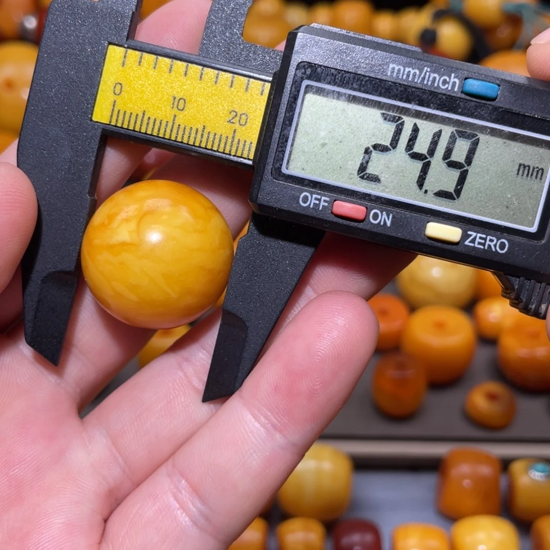 裸石琥珀未镶嵌苹果珠