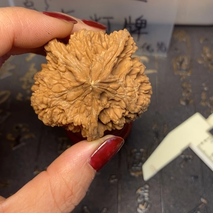 ****人文玩核桃吊坠文玩核桃异形单只