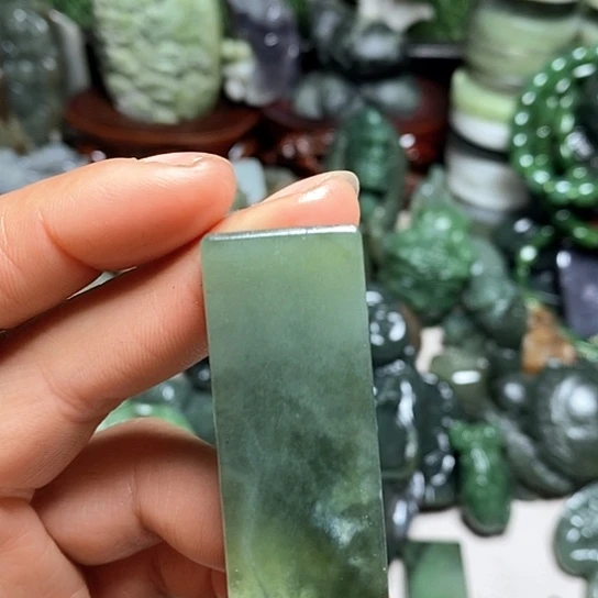未镶嵌和田玉（糖玉）珠宝半成品