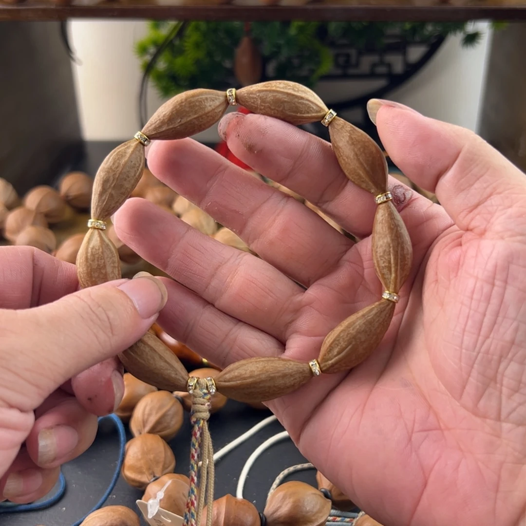 吊坠橄榄核梅林茶心核素串小世界