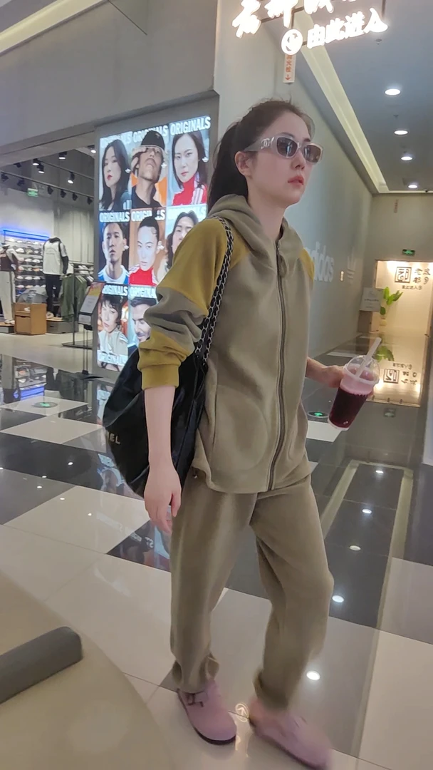 2025奥粒绒立领连帽情侣秋冬新款可外穿休闲运动装