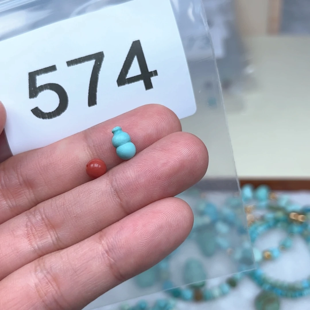 南红玛瑙未镶嵌珠宝奇石