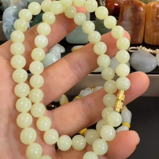 羊***和田玉（糖玉）未镶嵌颈饰