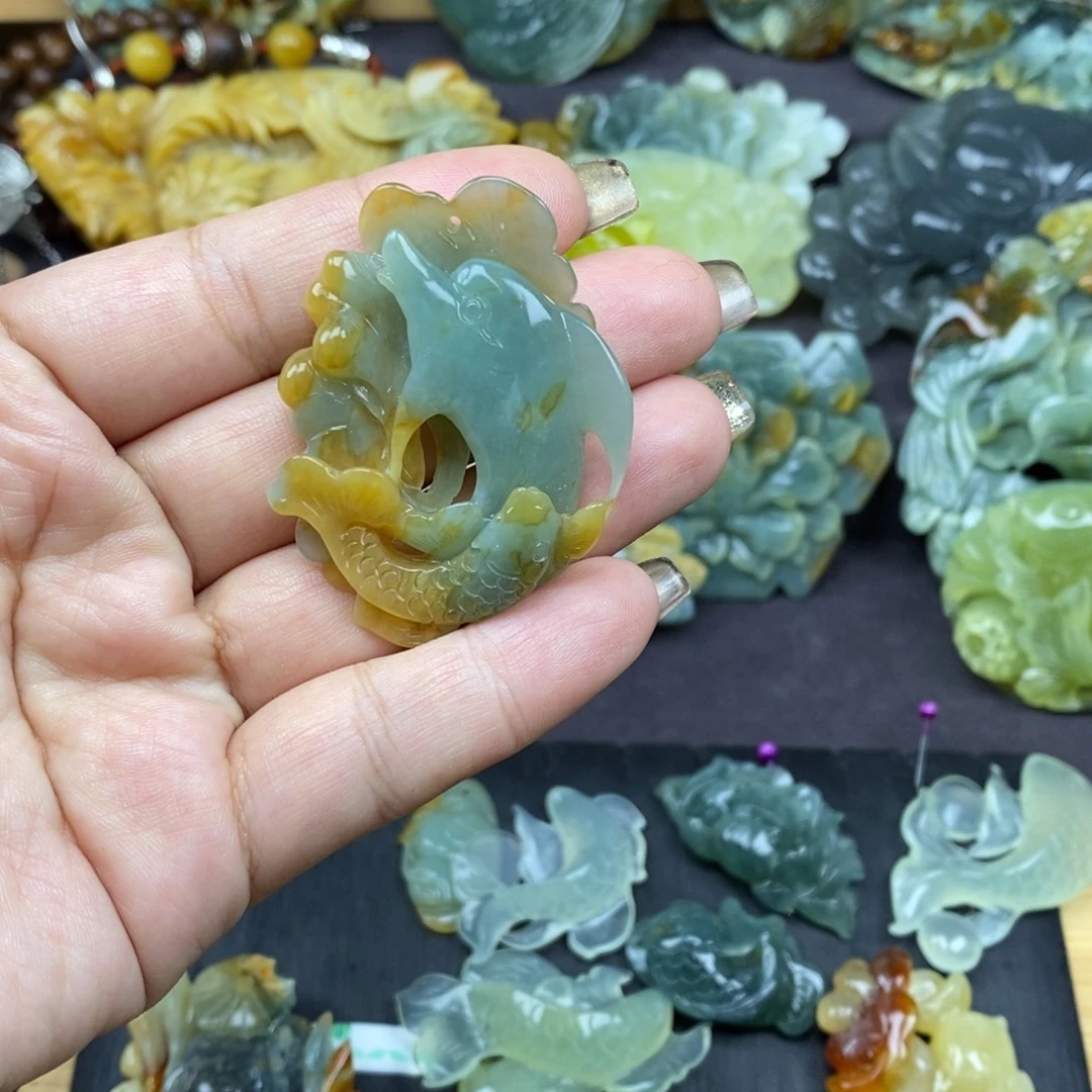 T***’蛇纹石玉未镶嵌吊坠(赠链)